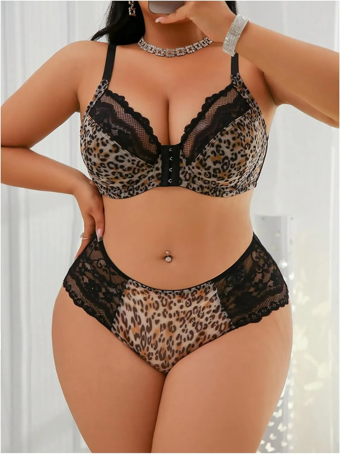 WDIRARA Women's Plus Size 2 Piece Lace Leopard Print Lingerie Set Front Closure Underwire Bra Panty Sets