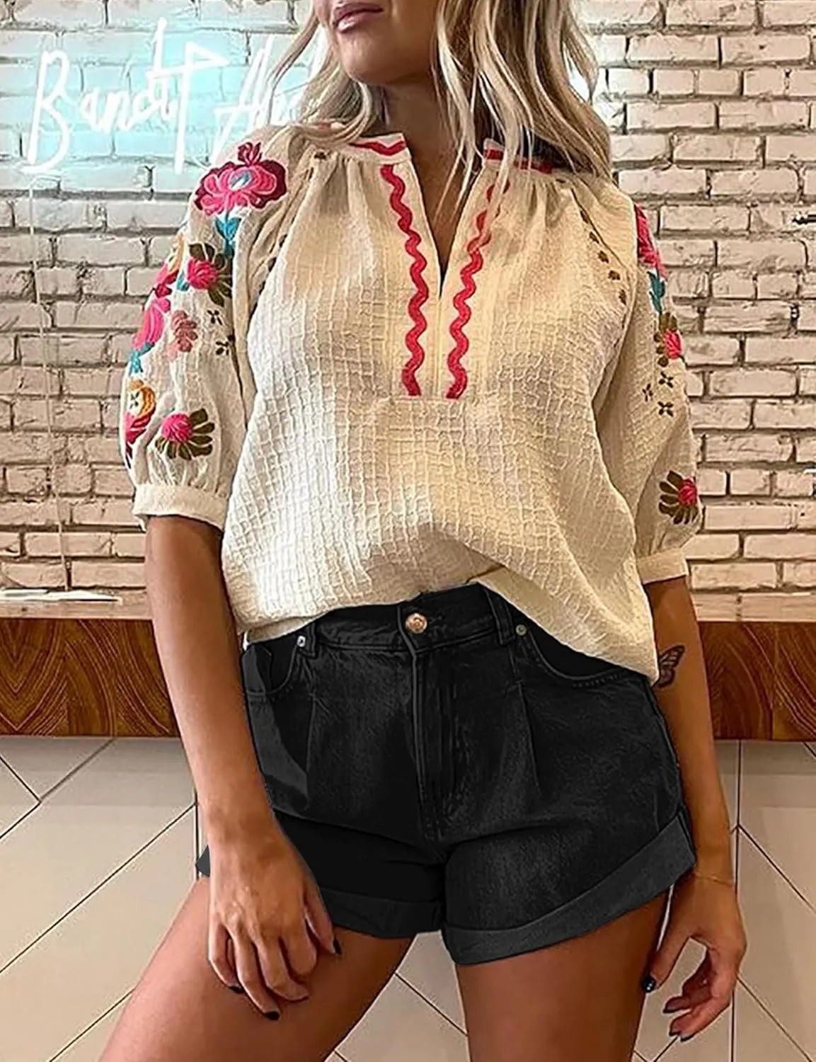 Womens Jean Shorts, Stretchy Denim Shorts with Pockets Elastic Waisted Relaxed Fit